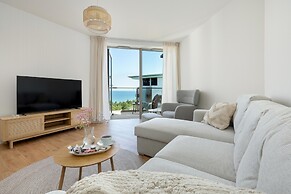 Large Apartment With sea View, Indoor Pool