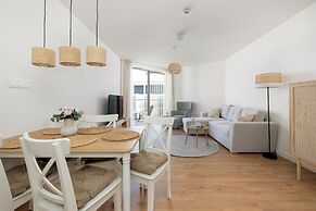 Large Apartment With sea View, Indoor Pool