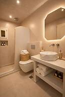 Dauti Central Suites