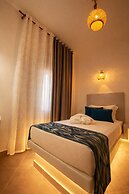 Dauti Central Suites