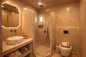 Dauti Central Suites
