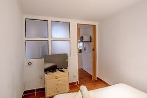 Alfama Tiny by Homing