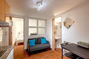 Alfama Tiny by Homing