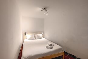 Alfama Tiny by Homing