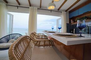 Delmare at Buye Beach