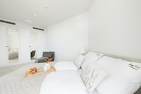 Apartment With Direct sea View