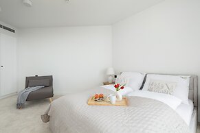 Apartment With Direct sea View
