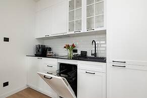 Apartment With Direct sea View