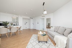 Apartment With Direct sea View
