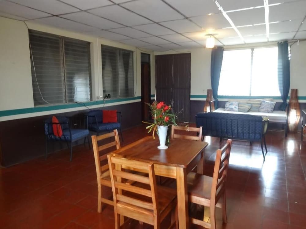 Hostal Harvest House