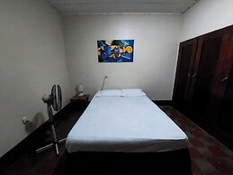 Hostal Harvest House
