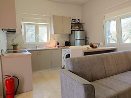 Olive Garden Farmhouse