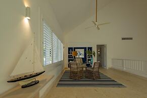 Arrecife 39 - Spacious 5BR Villa Near Beach Golf