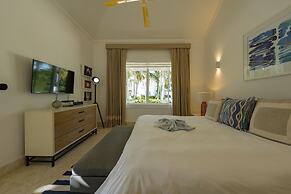 Arrecife 39 - Spacious 5BR Villa Near Beach Golf