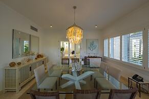 Arrecife 39 - Spacious 5BR Villa Near Beach Golf