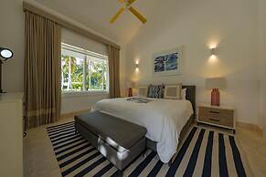 Arrecife 39 - Spacious 5BR Villa Near Beach Golf