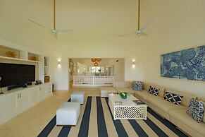 Arrecife 39 - Spacious 5BR Villa Near Beach Golf