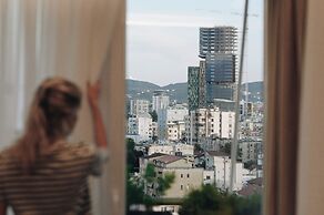 Elrea Living