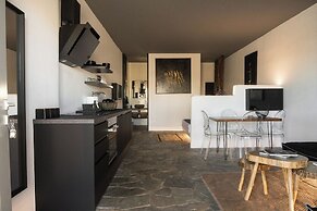 Mykonos Dot - Art Homes