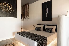 Mykonos Dot - Art Homes