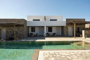 Mykonos Dot - Art Homes