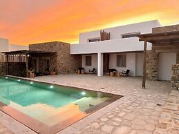 Mykonos Dot - Art Homes