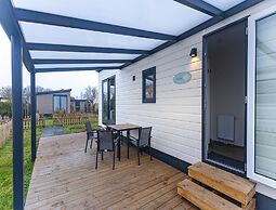 Bright Beachside Base in Burgh-haamstede