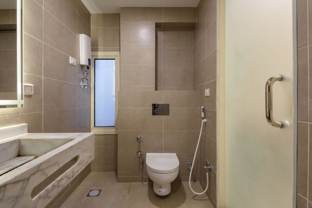 Hazel Spaces Heliopolis