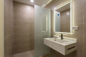 Hazel Spaces Heliopolis