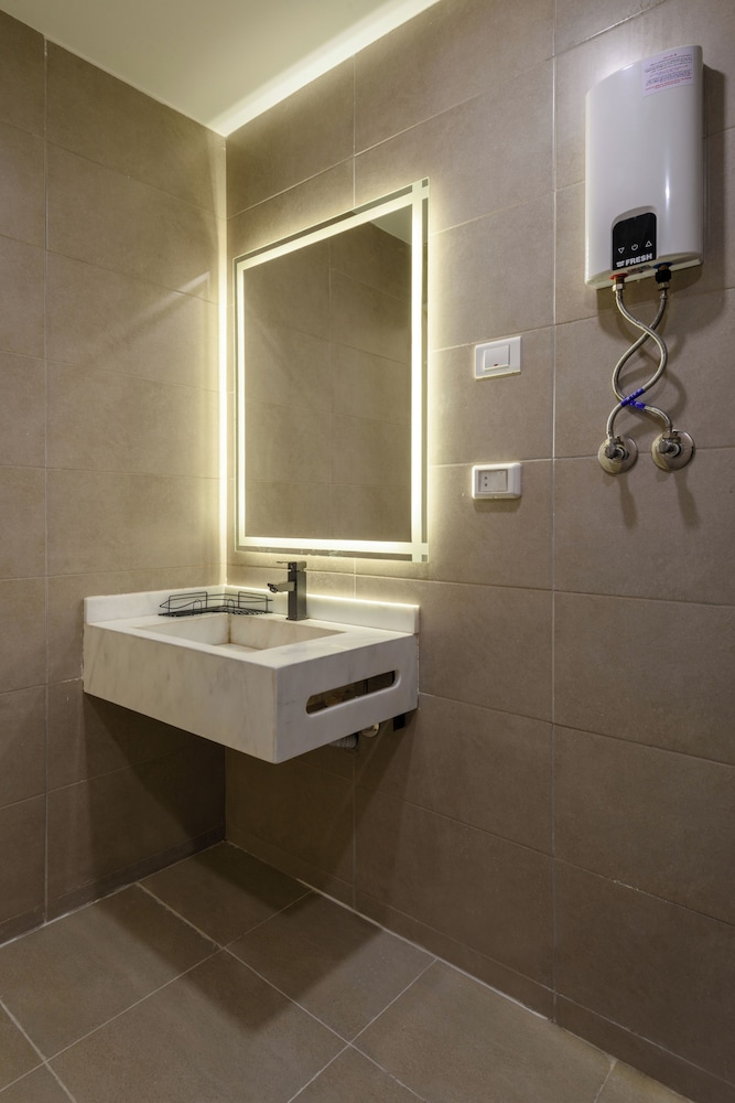 Hazel Spaces Heliopolis