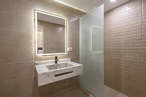 Hazel Spaces Heliopolis