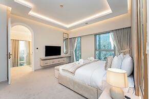 PVH - Central Park 1BR with Study Room