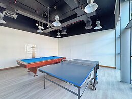 PVH - Central Park 1BR with Study Room