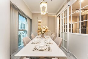 PVH - Central Park 1BR with Study Room