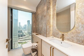 PVH - Central Park 1BR with Study Room