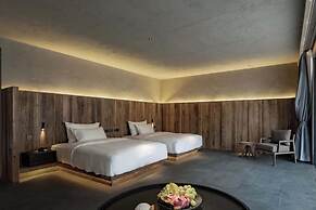 Weizhou Island Coral Reef Hotel