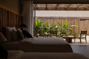 Weizhou Island Coral Reef Hotel