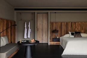 Weizhou Island Coral Reef Hotel