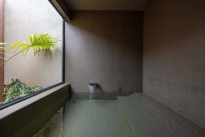 Weizhou Island Coral Reef Hotel