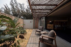 Weizhou Island Coral Reef Hotel