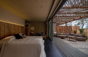 Weizhou Island Coral Reef Hotel