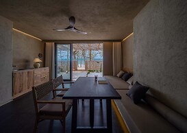 Weizhou Island Coral Reef Hotel