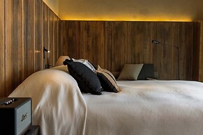 Weizhou Island Coral Reef Hotel