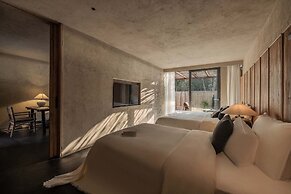 Weizhou Island Coral Reef Hotel