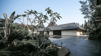 Weizhou Island Coral Reef Hotel