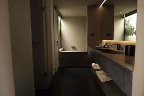 Weizhou Island Coral Reef Hotel