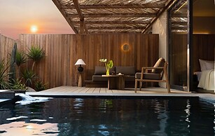 Weizhou Island Coral Reef Hotel