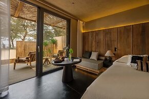 Weizhou Island Coral Reef Hotel