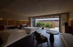 Weizhou Island Coral Reef Hotel