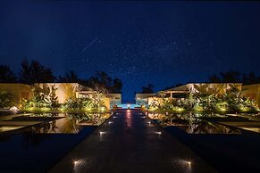 Weizhou Island Coral Reef Hotel